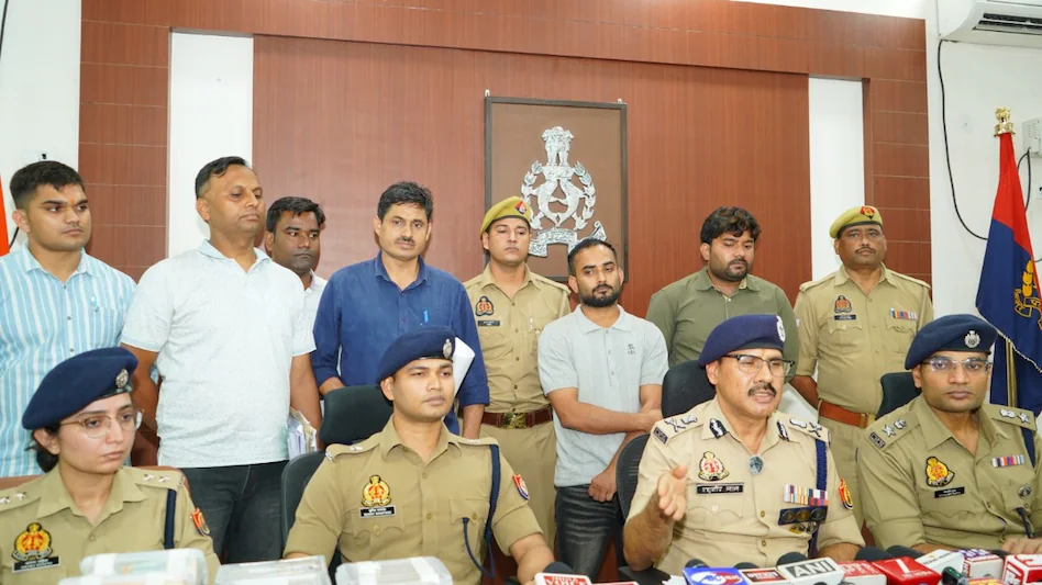 5600 करोड़ रुपये का साइबर फ्रॉड: ऑनलाइन गेमिंग और सट्टेबाजी के दुबई-नेपाल नेटवर्क का खुलासा, दारोगा का बेटा भी गिरफ्तार
